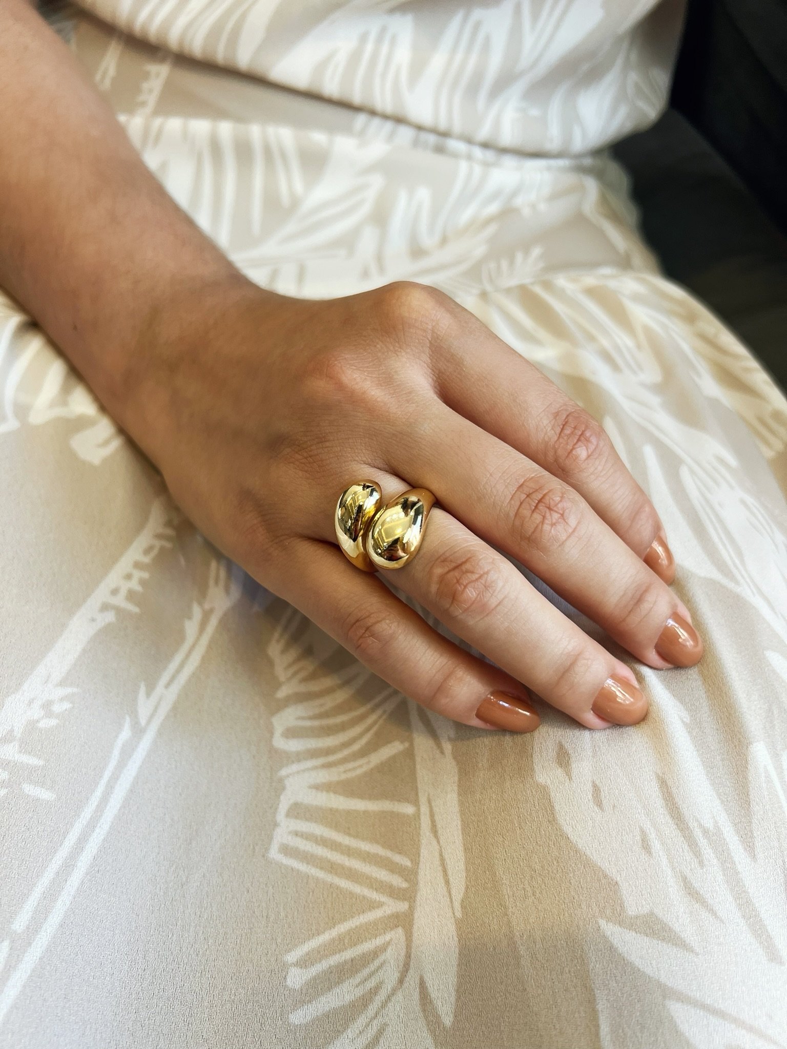 Anel Abaulado Elegante ajustável Banhado a Ouro 18k
