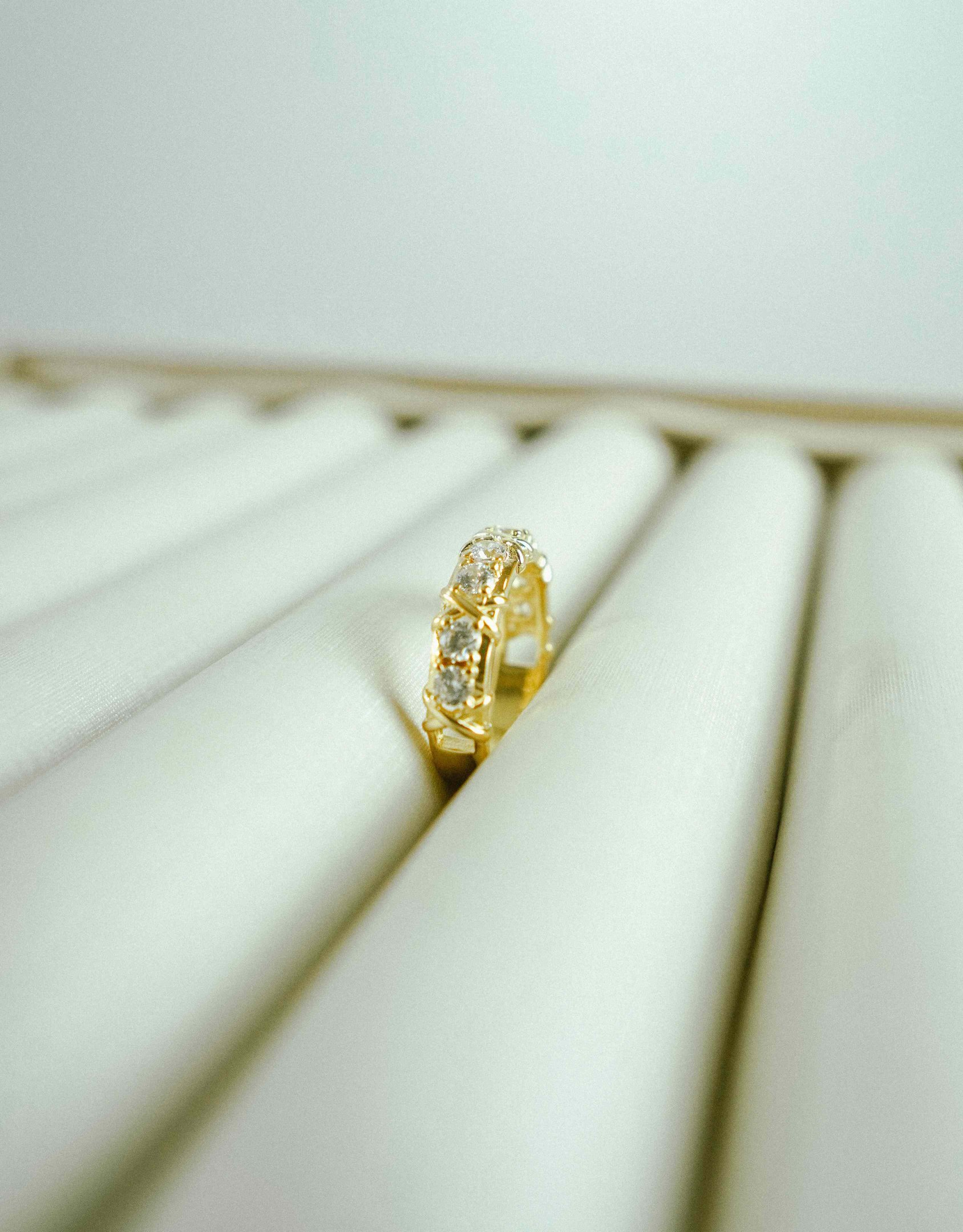 Anel Riviera Banhado a Ouro 18k