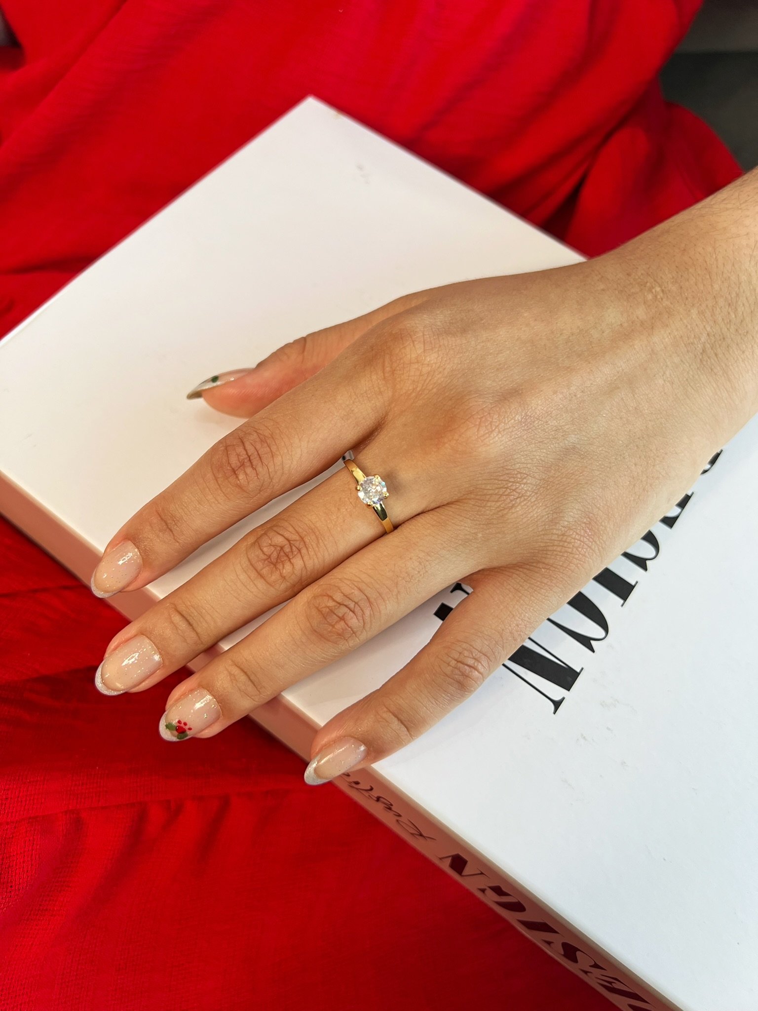 Anel Solitário Clássico Banhado a Ouro 18k