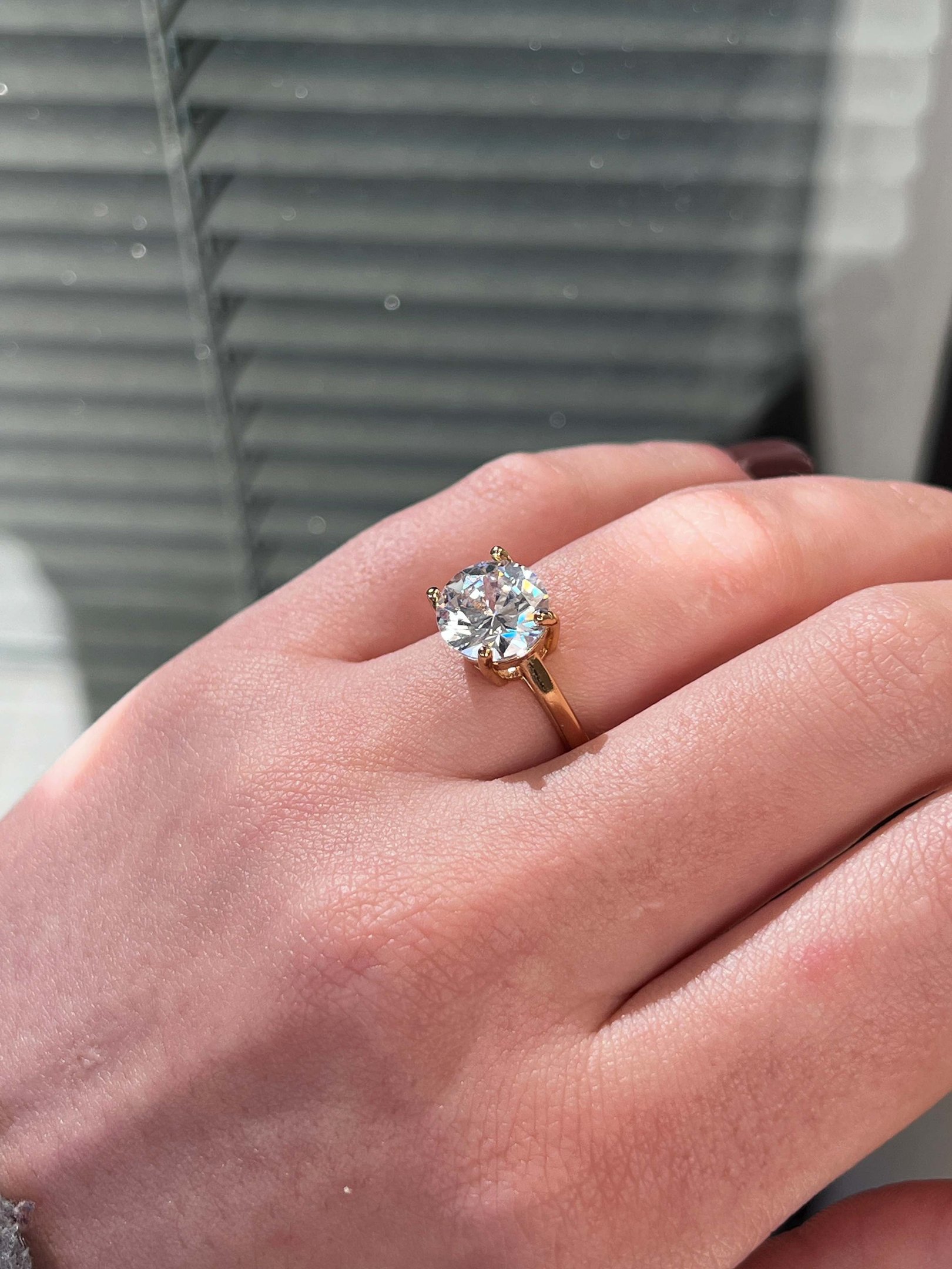 Anel Solitário Maxi Banhado a Ouro 18k