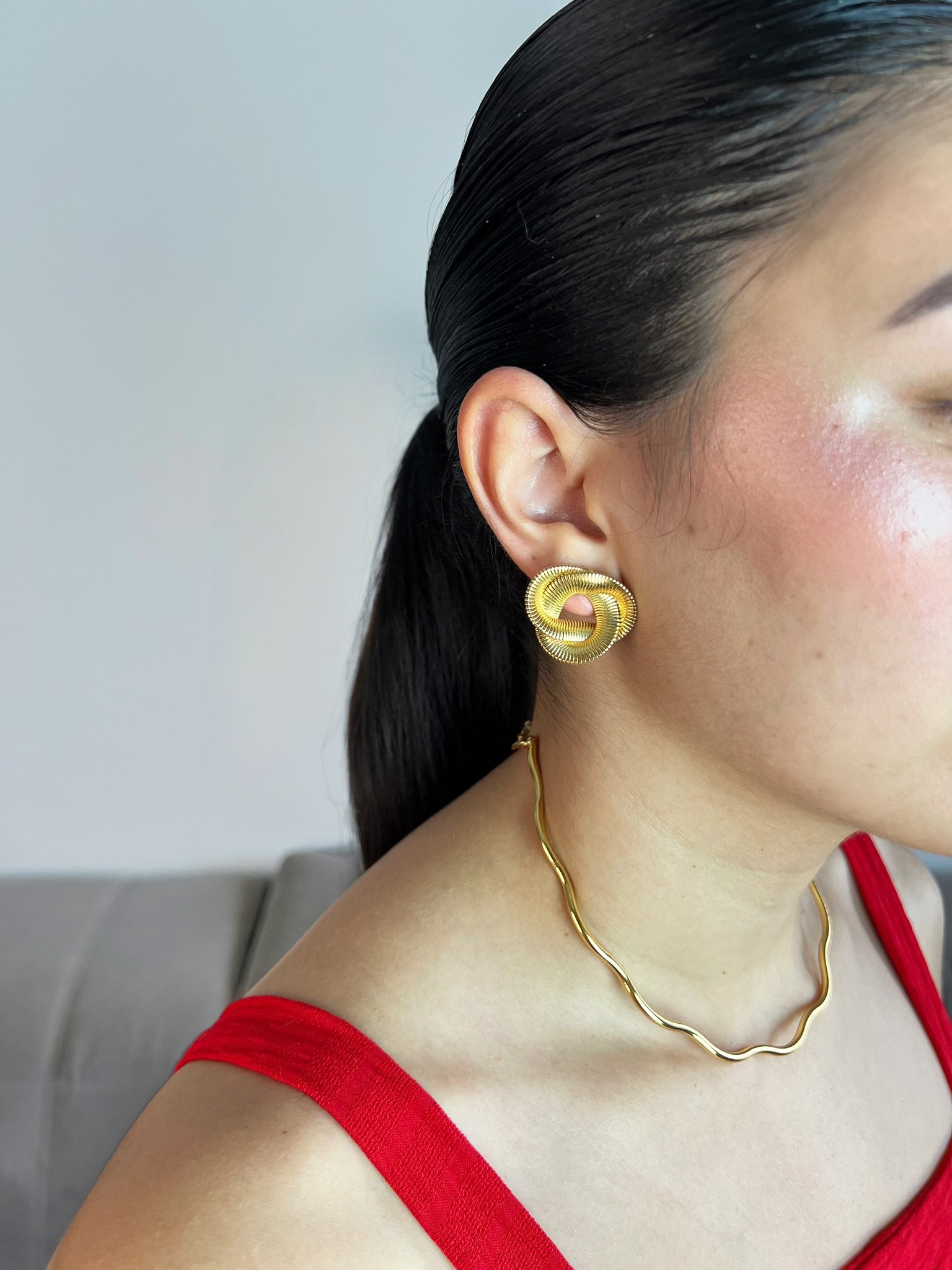 Brinco Flor em Malha Banhado a Ouro 18k