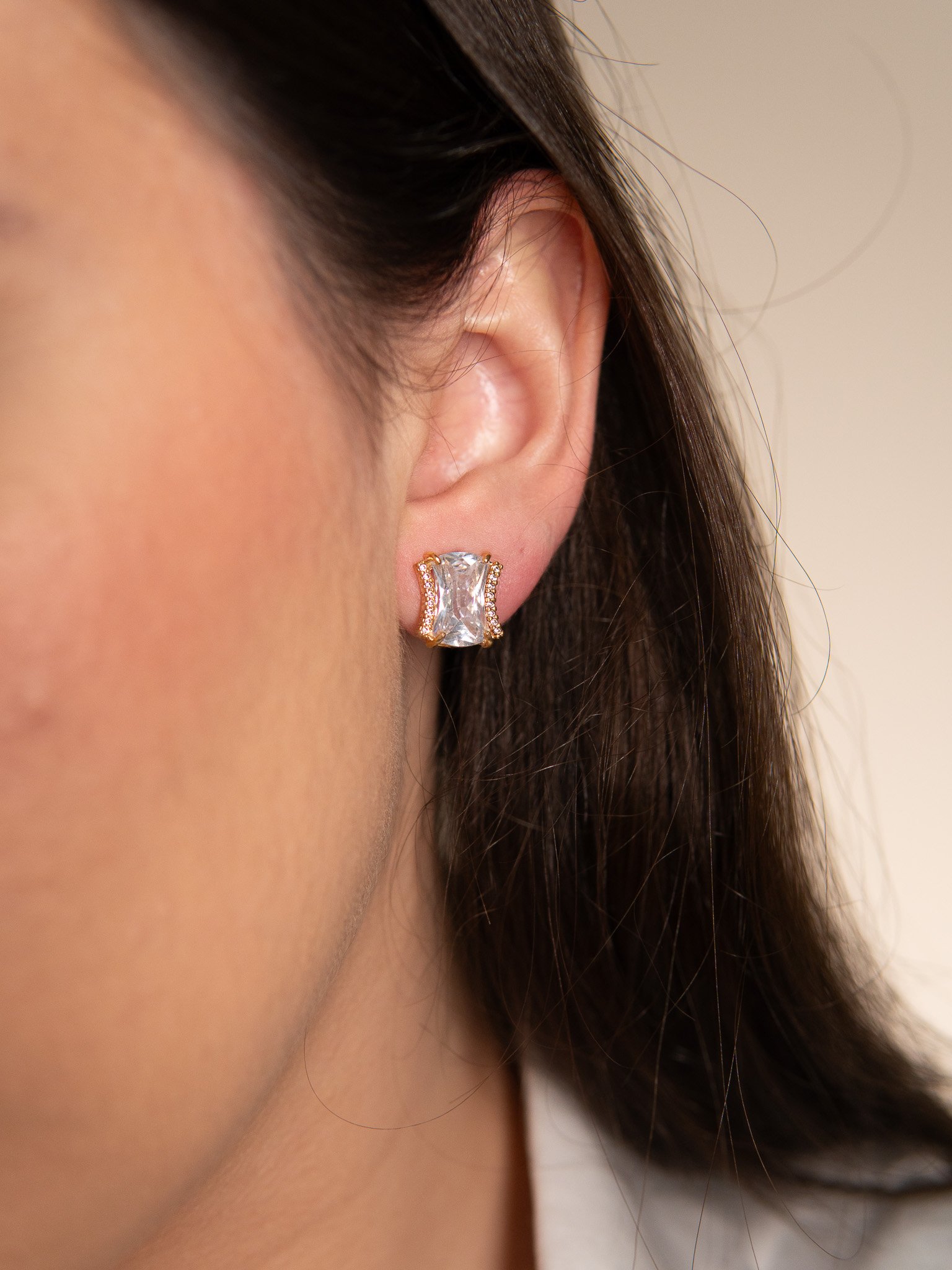 Brinco Pedra Quadrado Semijoia Banhada a Ouro 18k