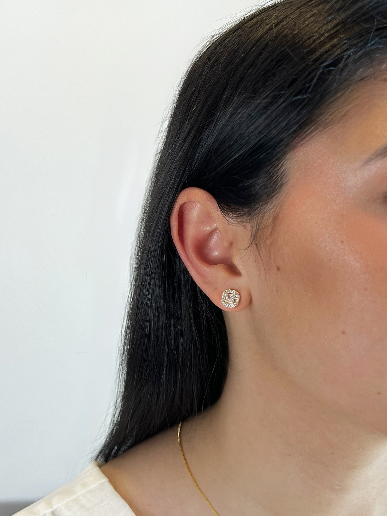 Brinco Quadrado Cravejado Banhado a Ouro 18k