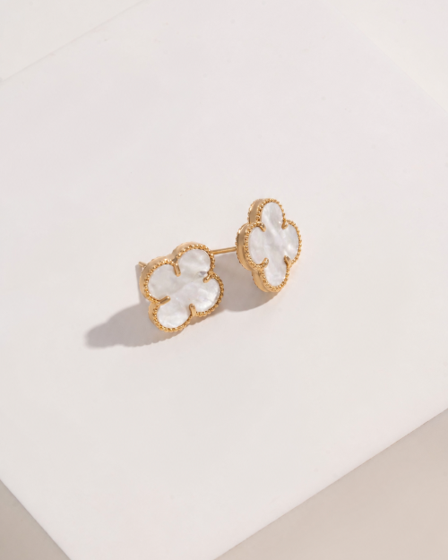 Brinco Trevo Madrepérola Banhado a Ouro 18k