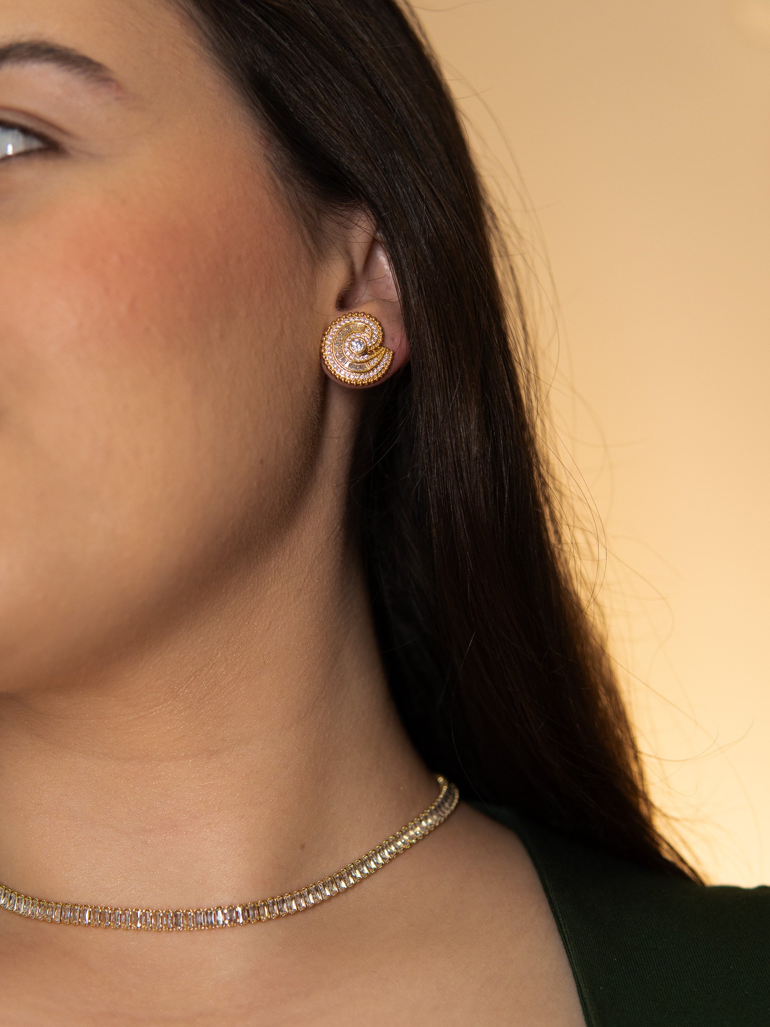 Brinco Zircônia Caracol Banhado a Ouro 18k