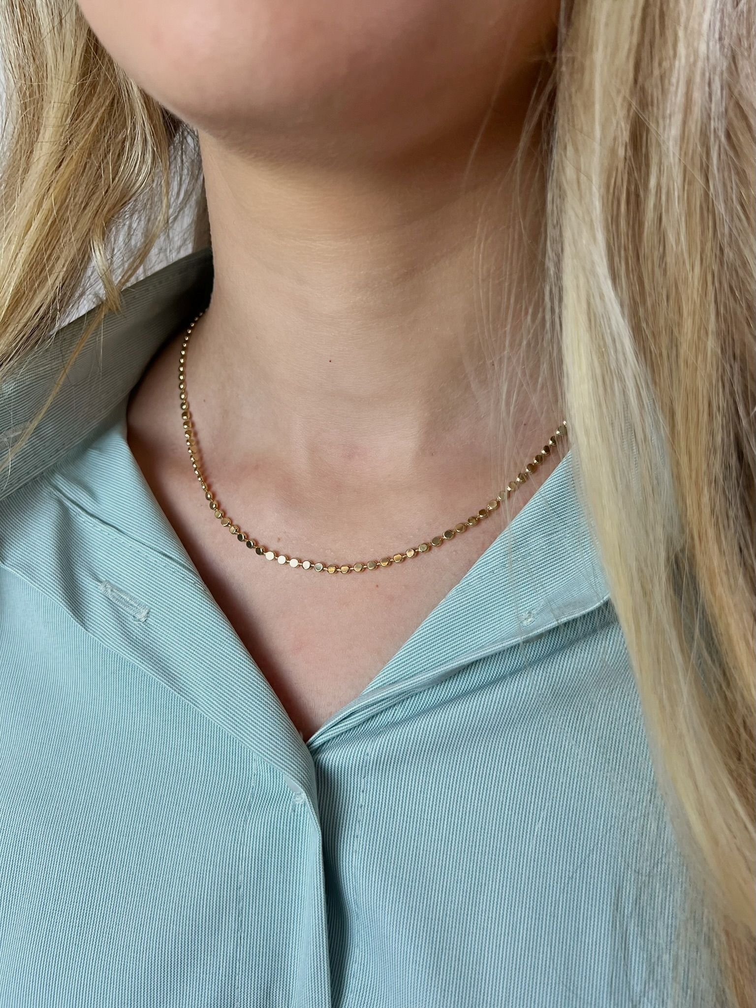 Colar Esfera achatada em 45cm Banhado a Ouro 18k