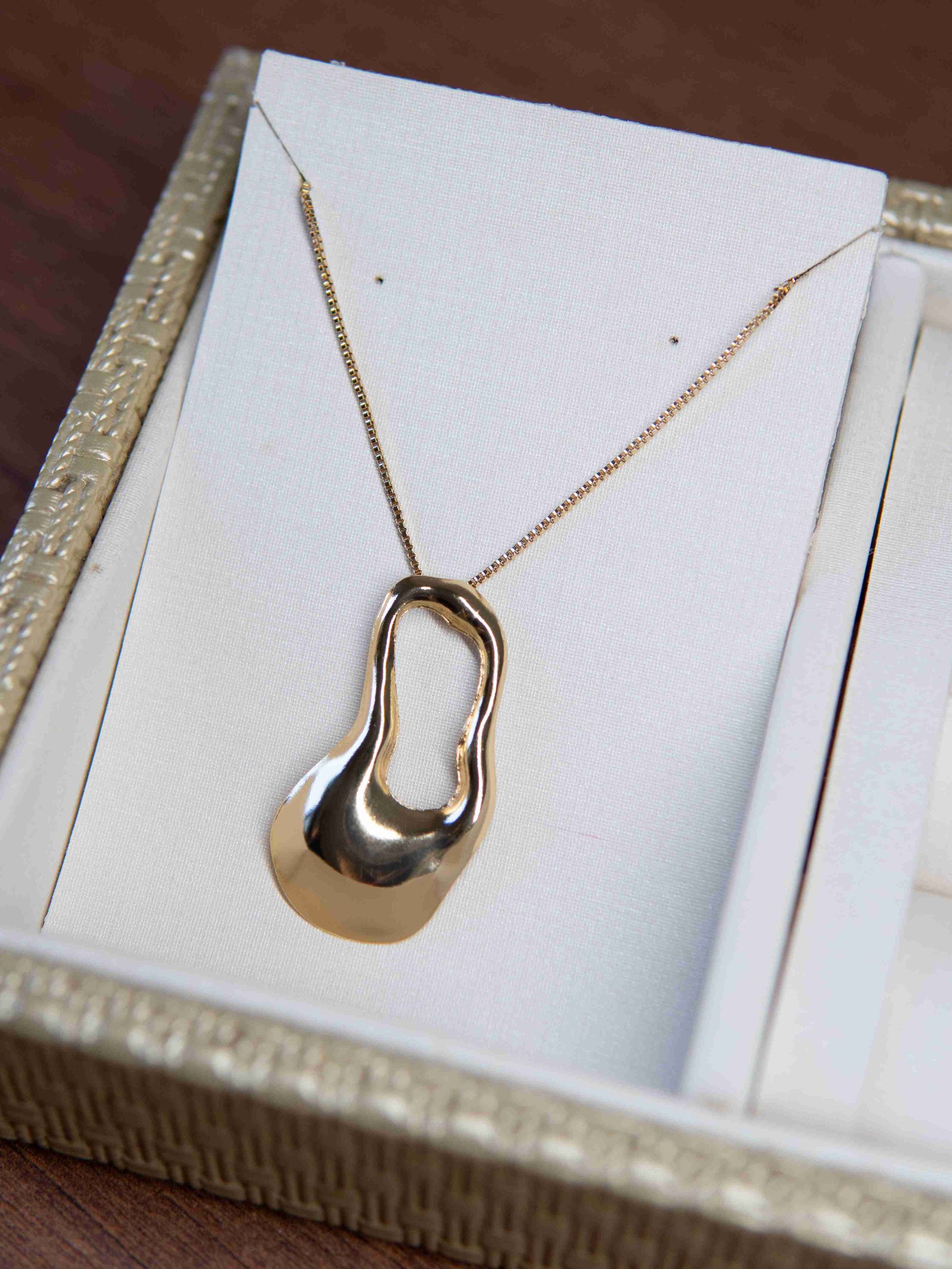 Colar Orgânico Banhado a Ouro 18k