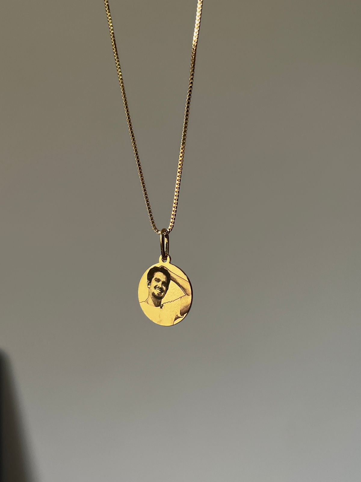 Colar Personalizado Fotogravação Luan Santana Banhado a Ouro 18k
