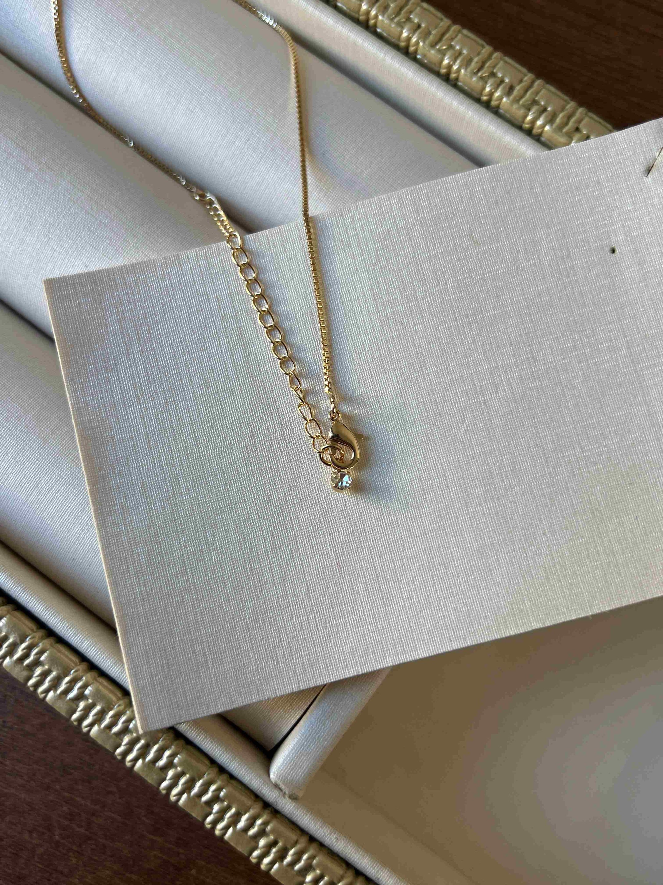 Colar Personalizado Iniciais Lisas Banhado a Ouro 18k