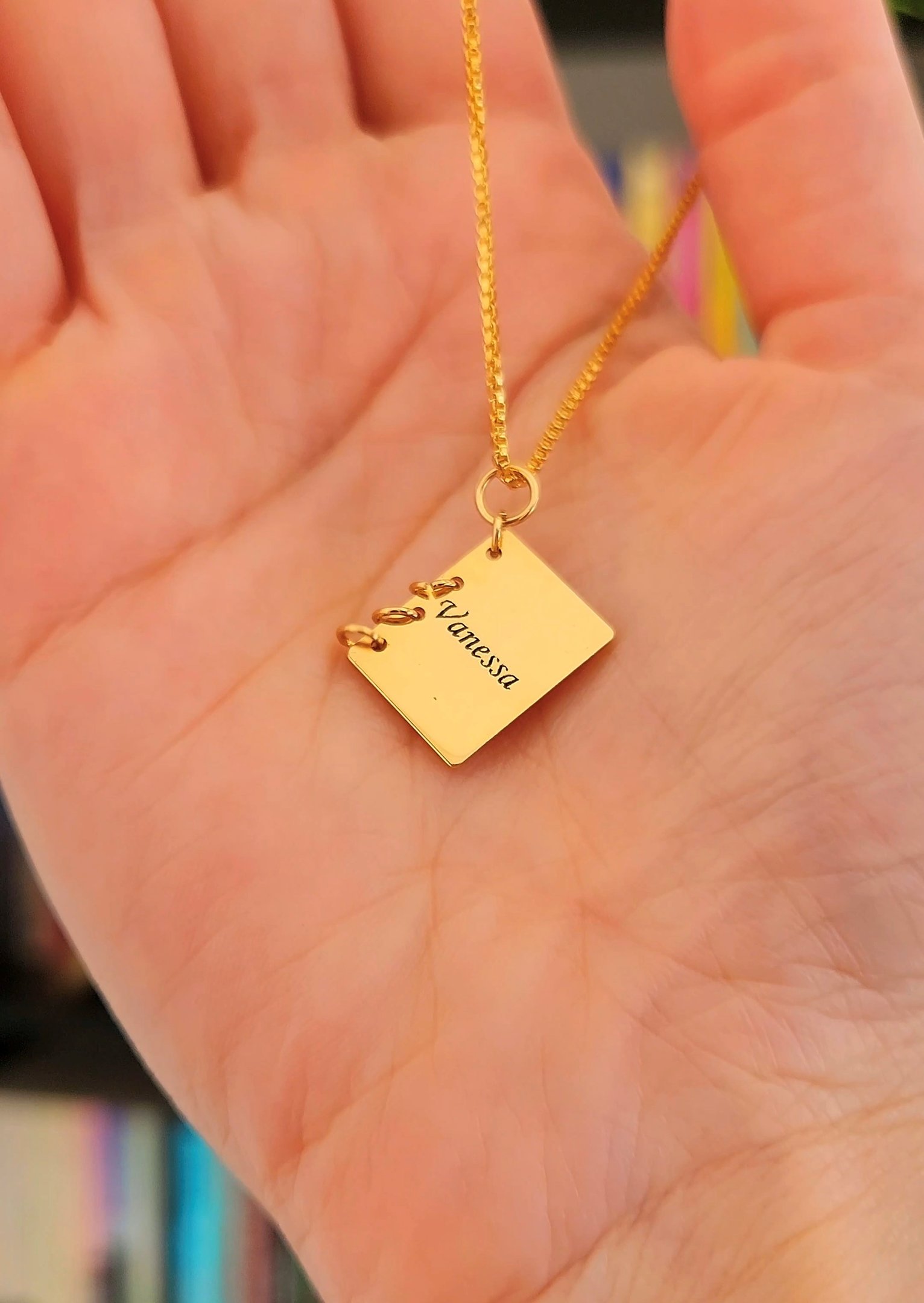 Colar Personalizado Livro Banhado a Ouro 18k