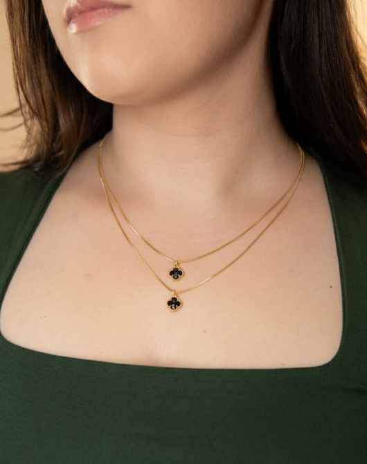 Colar Duplo Van Cleef Preto Banhado a Ouro 18k