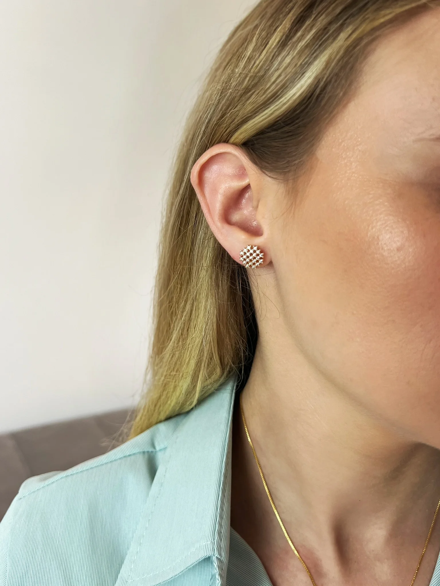 Conjunto Chuveirinho Cravejado Banhado a Ouro 18k