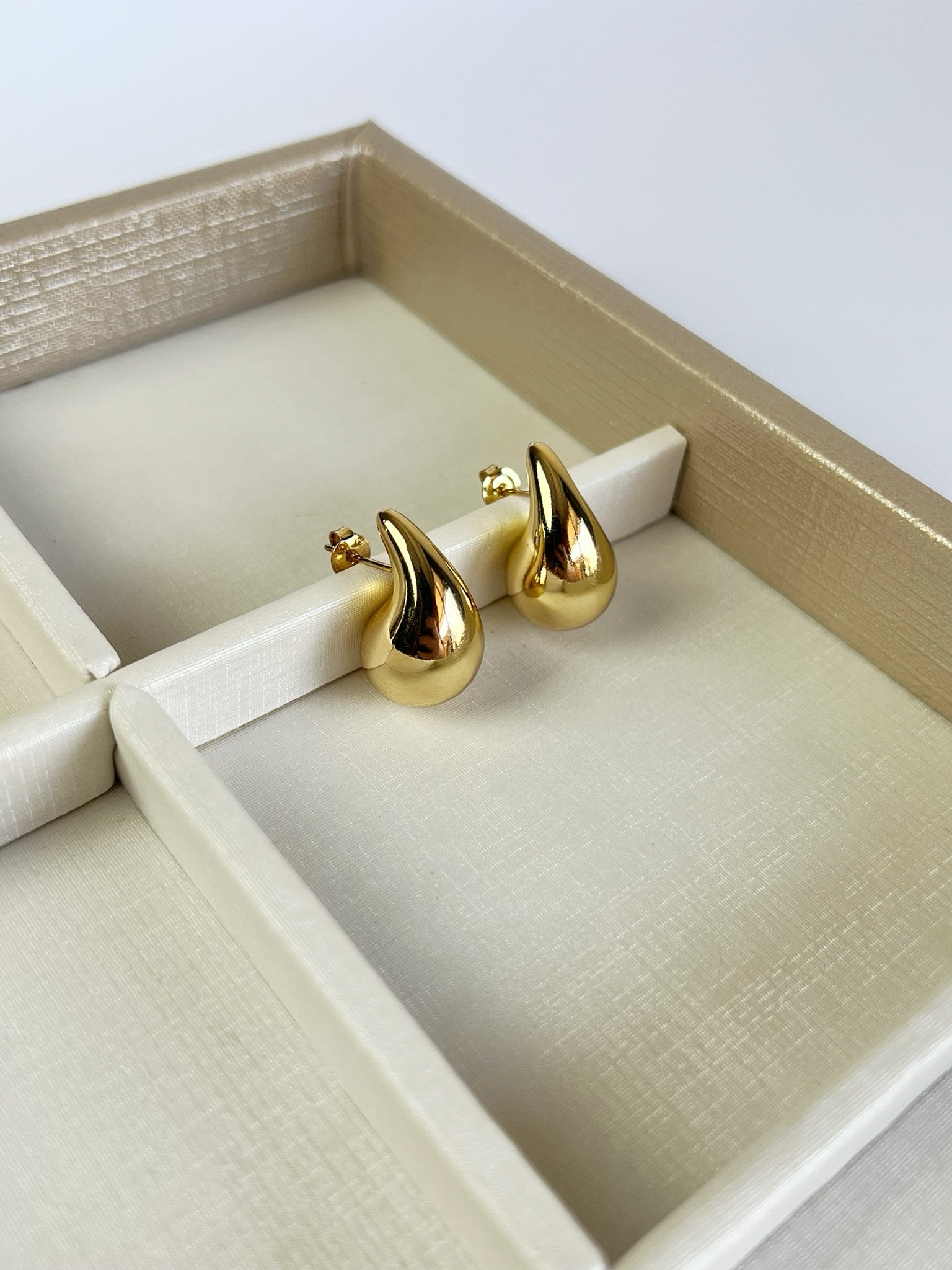 Conjunto Gota ABS Banhado a Ouro 18k