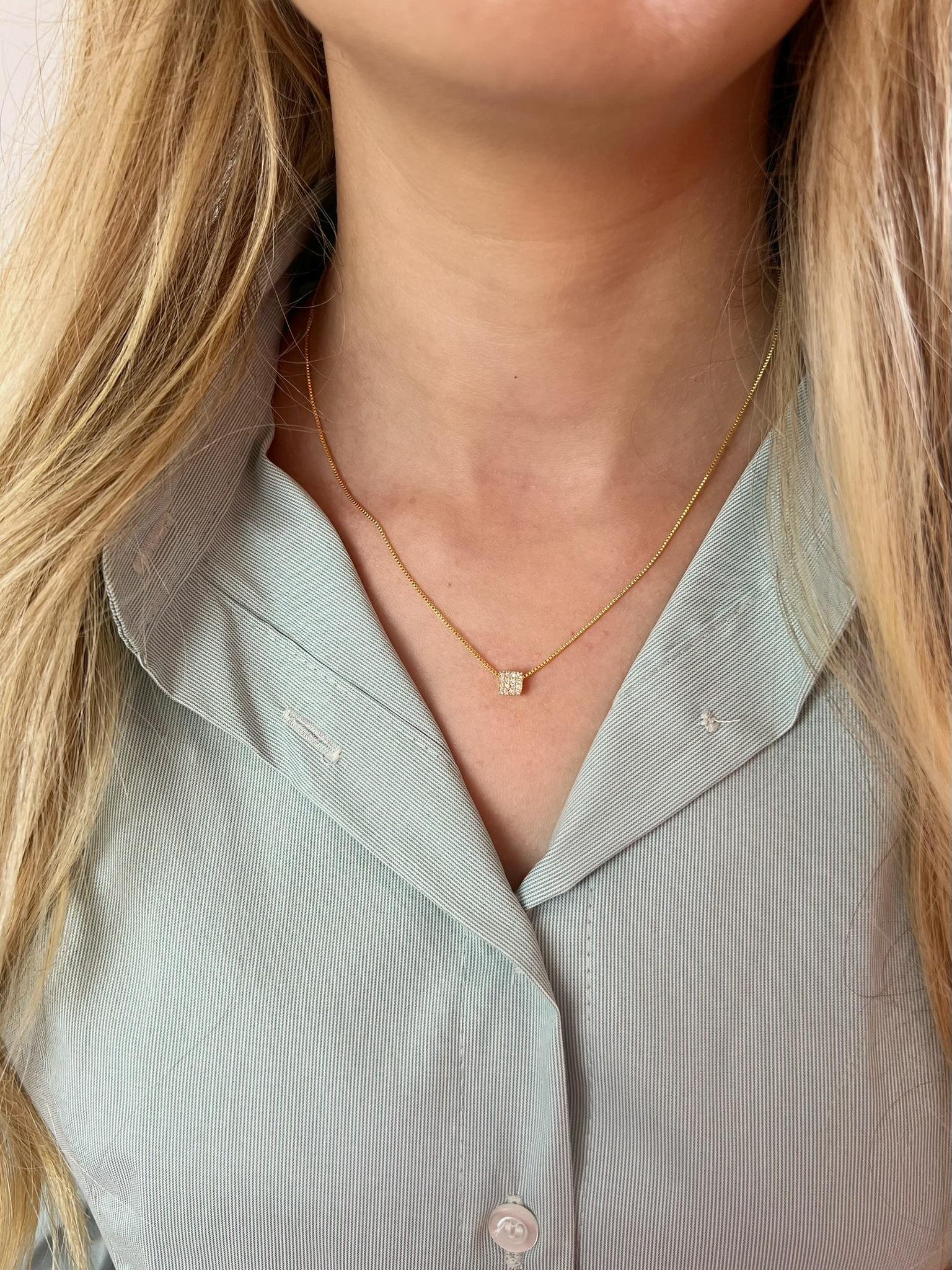 Conjunto Quadrado Cravejado Banhado a Ouro 18k