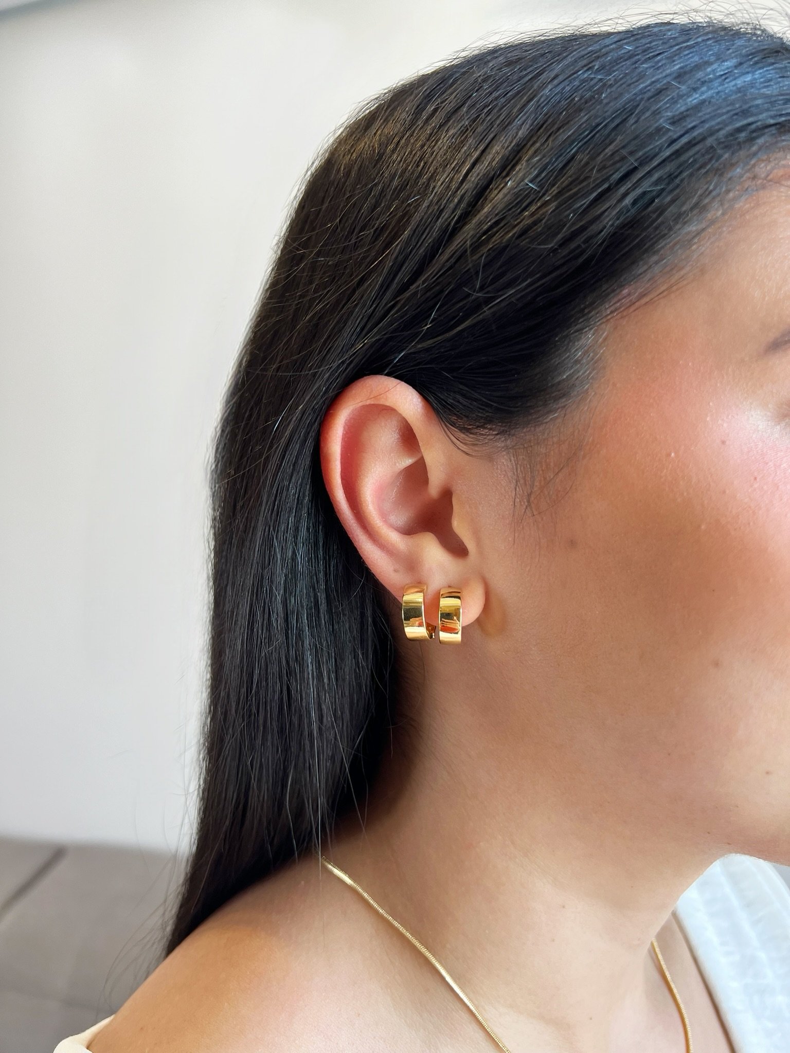 Dupla de Argolas Lisas Banhadas a Ouro 18k