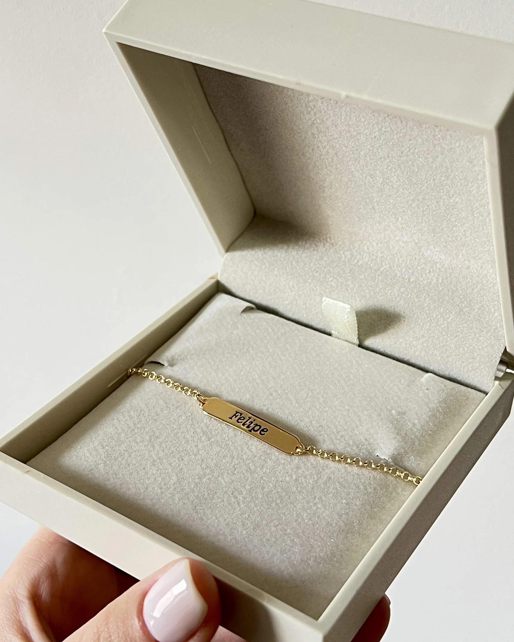 Pulseira Infantil Personalizada Banhada a Ouro 18k