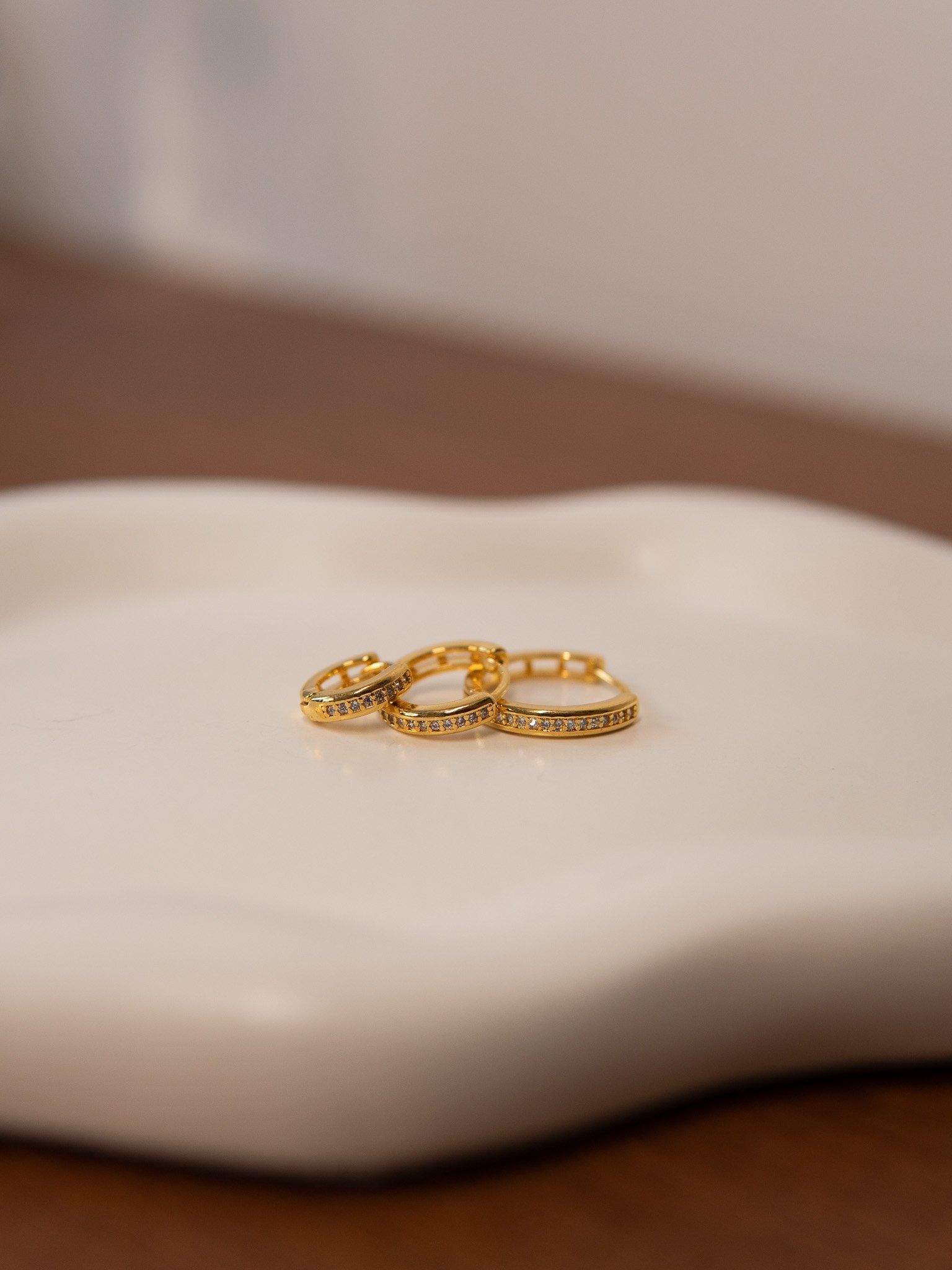 Trio de Argolinhas Cravejadas Banhado a Ouro 18k