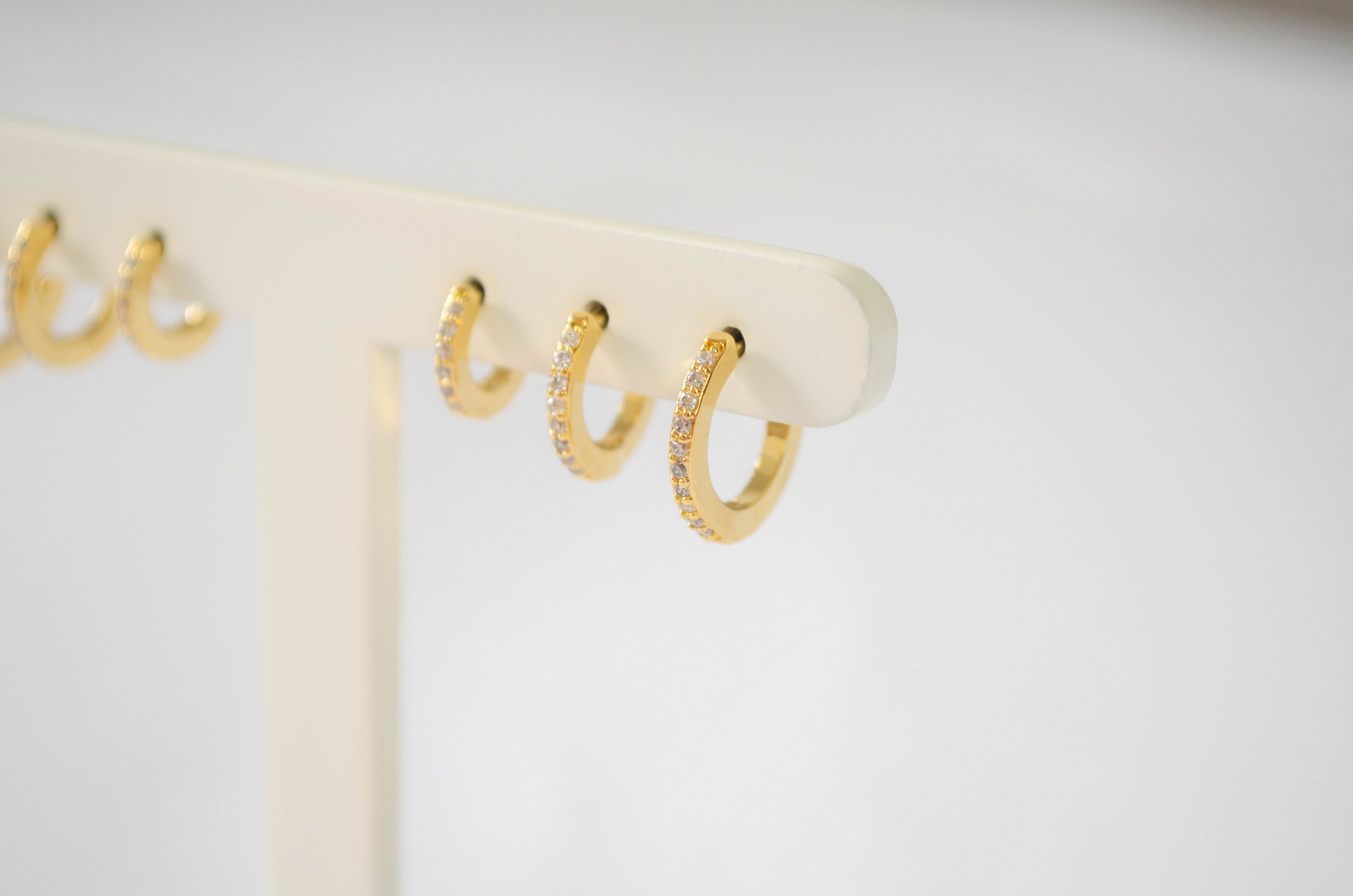 Trio de Argolinhas em Zircônias Banhado a Ouro 18k